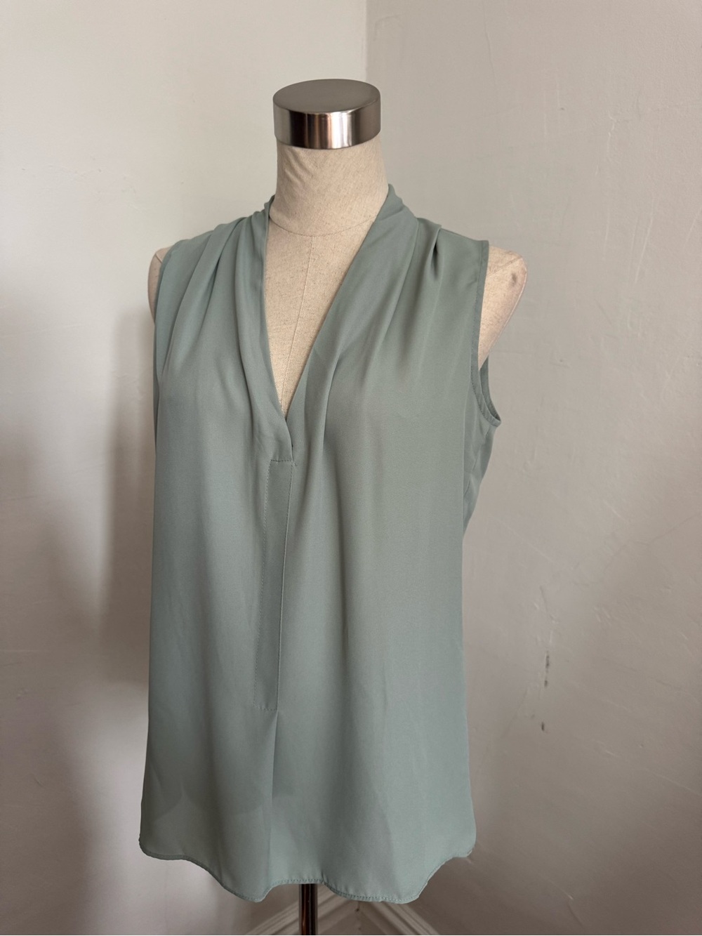 Sleeveless V-Neck Blouse in Seafoam Green